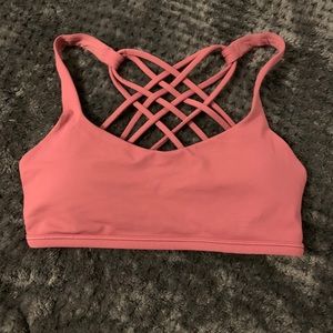Lululemon free to be sports bra